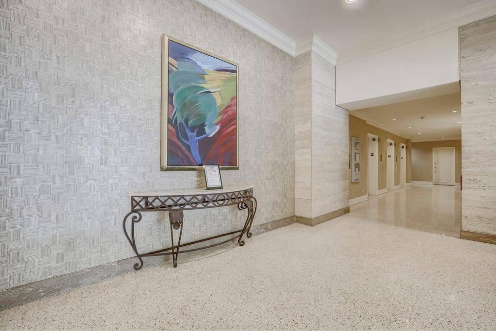 Stayatl Downtown High Rise Condoアトランタ エクステリア 写真